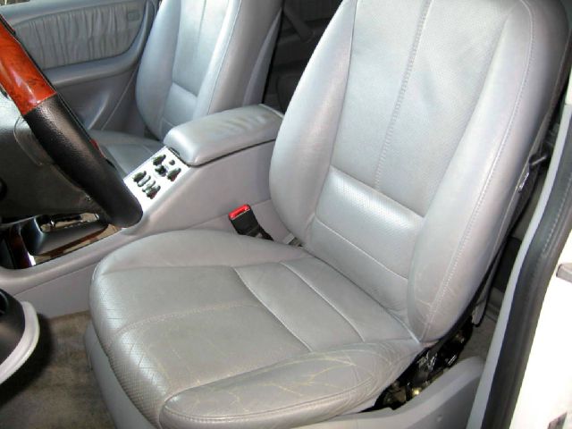 2000 Mercedes-Benz M-Class AWD Wagon Automatic VERY NICE