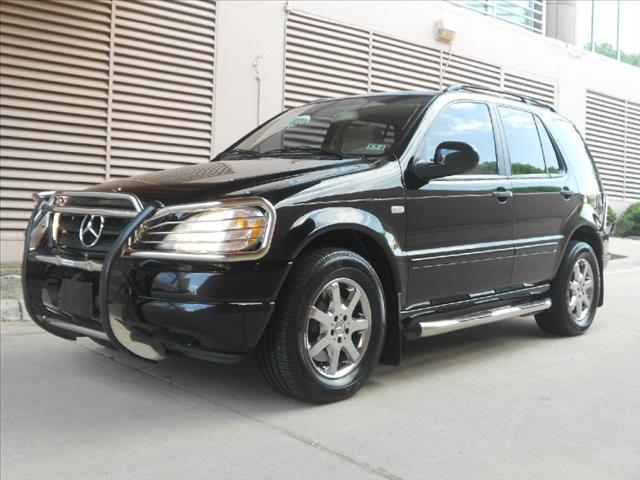 2000 Mercedes-Benz M-Class Laramie Truck
