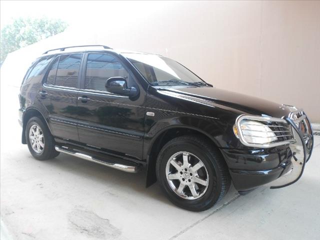2000 Mercedes-Benz M-Class Laramie Truck