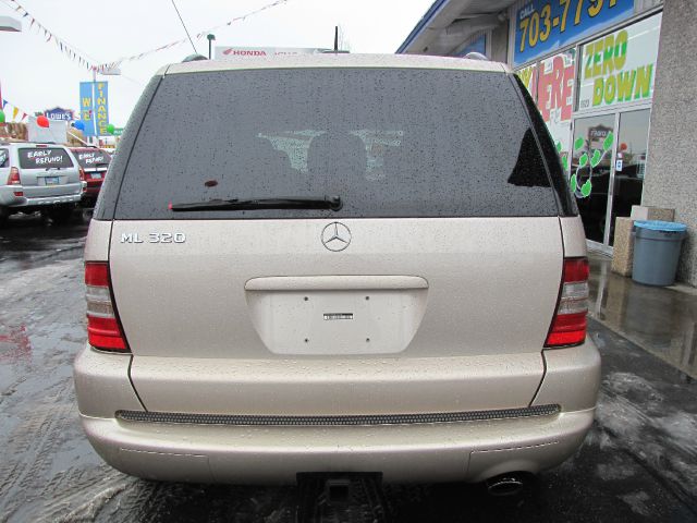 2001 Mercedes-Benz M-Class AWD Wagon Automatic VERY NICE