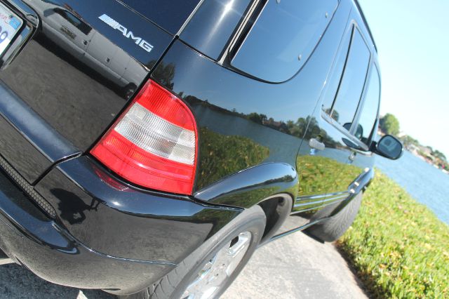 2001 Mercedes-Benz M-Class SLT Crew Cab Long Bed 4WD