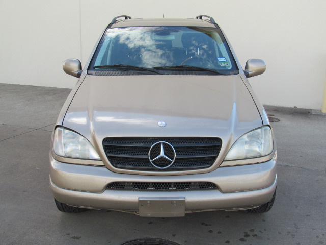 2001 Mercedes-Benz M-Class AWD Wagon Automatic VERY NICE