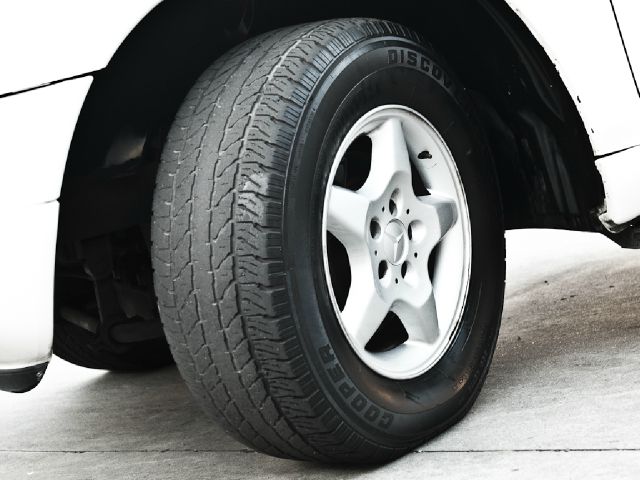 2001 Mercedes-Benz M-Class AWD Wagon Automatic VERY NICE