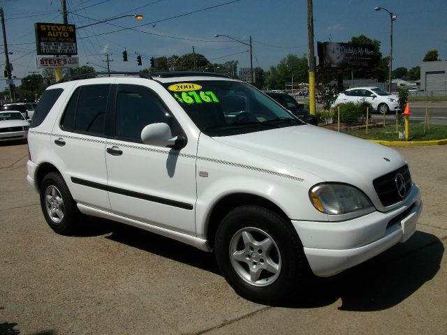 2001 Mercedes-Benz M-Class AWD Wagon Automatic VERY NICE