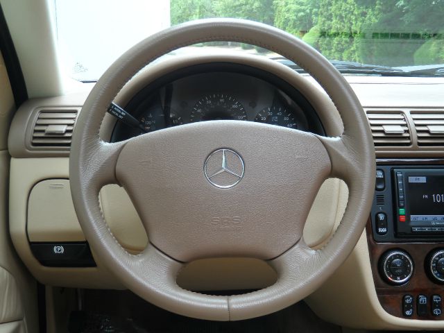 2002 Mercedes-Benz M-Class AWD Wagon Automatic VERY NICE