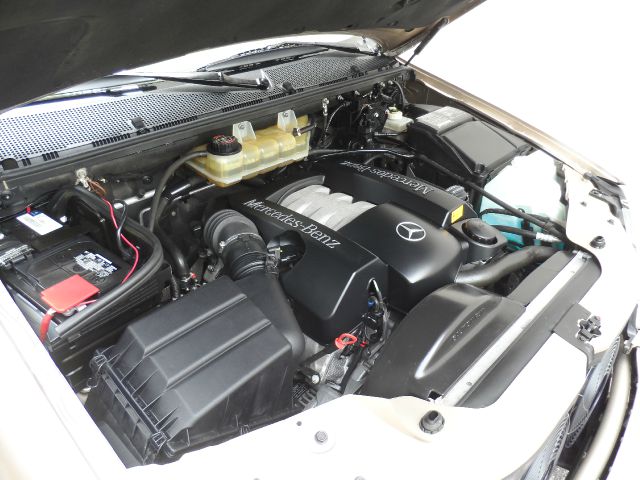 2002 Mercedes-Benz M-Class AWD Wagon Automatic VERY NICE