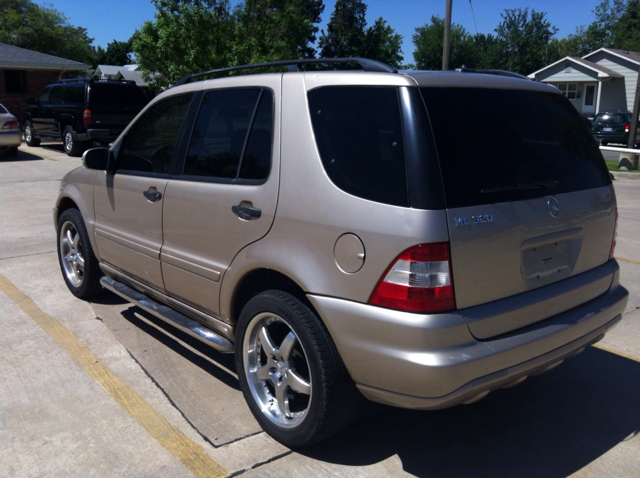 2002 Mercedes-Benz M-Class AWD Wagon Automatic VERY NICE