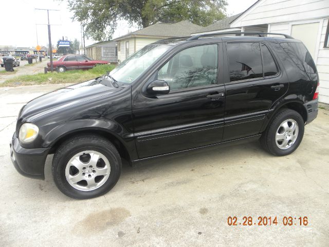 2002 Mercedes-Benz M-Class AWD Wagon Automatic VERY NICE