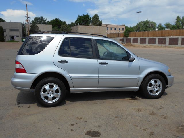 2002 Mercedes-Benz M-Class AWD Wagon Automatic VERY NICE