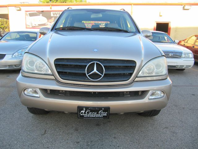 2002 Mercedes-Benz M-Class AWD Wagon Automatic VERY NICE