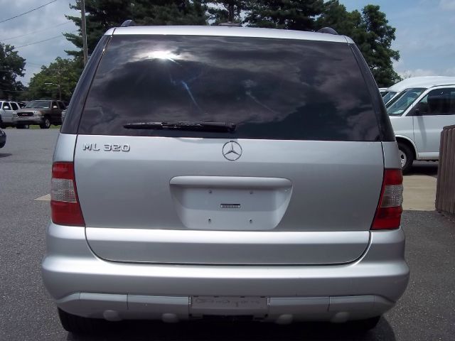 2002 Mercedes-Benz M-Class AWD Wagon Automatic VERY NICE