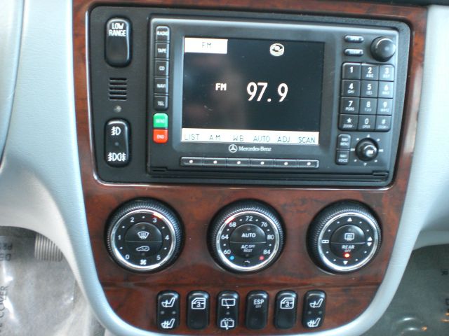 2002 Mercedes-Benz M-Class AWD Wagon Automatic VERY NICE