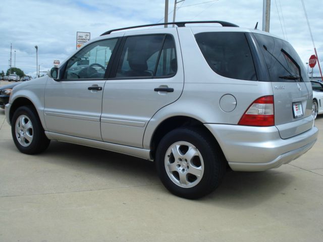 2003 Mercedes-Benz M-Class SES 5dr