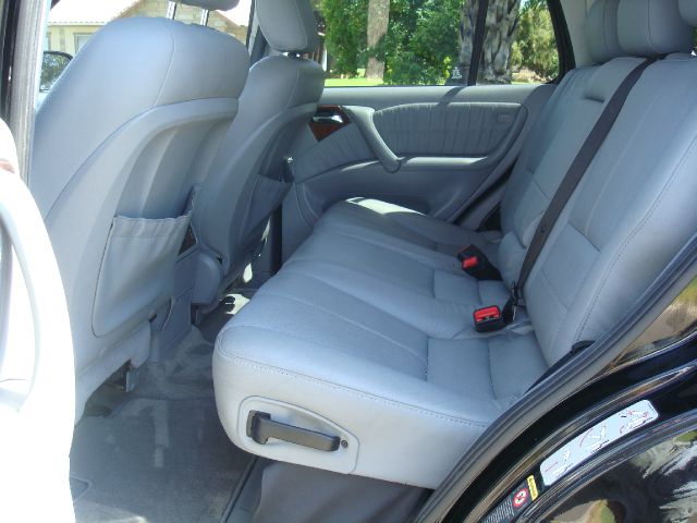 2003 Mercedes-Benz M-Class SES 5dr