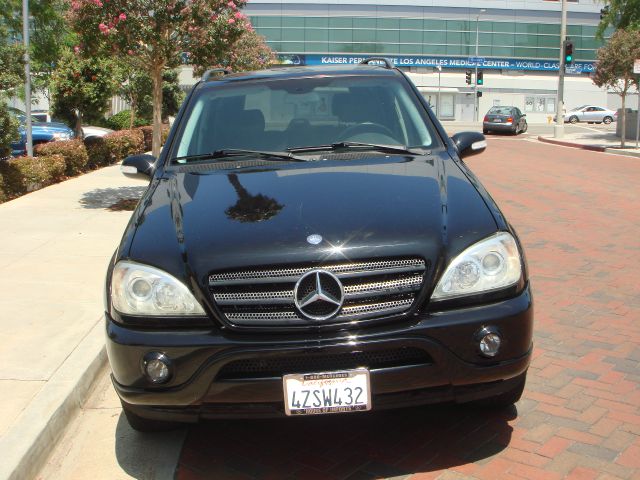 2003 Mercedes-Benz M-Class AWD Wagon Automatic VERY NICE