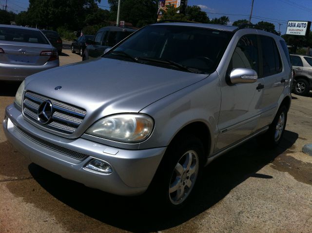 2003 Mercedes-Benz M-Class SES 5dr