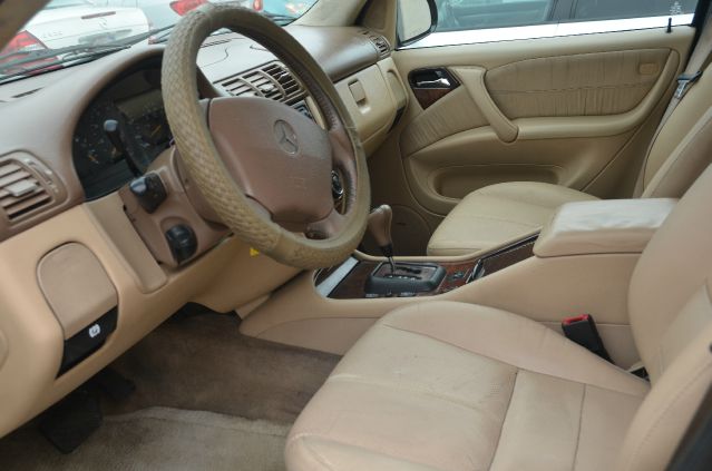 2003 Mercedes-Benz M-Class AWD Wagon Automatic VERY NICE