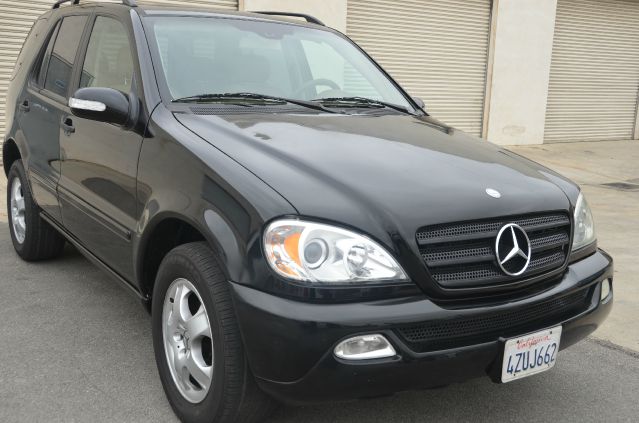 2003 Mercedes-Benz M-Class AWD Wagon Automatic VERY NICE