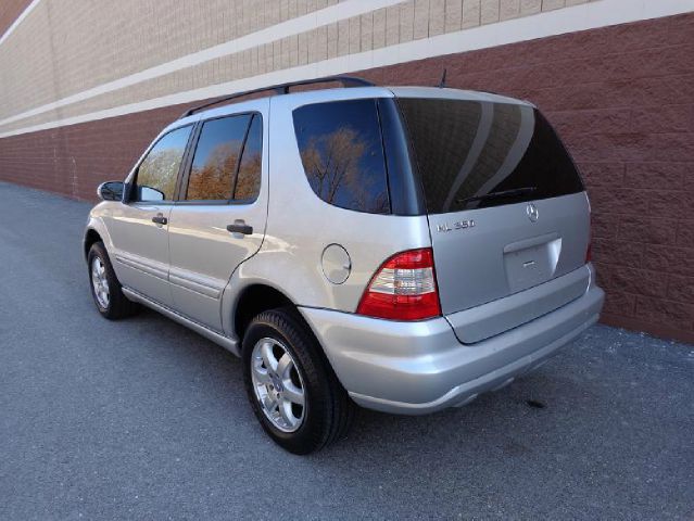 2004 Mercedes-Benz M-Class SES 5dr