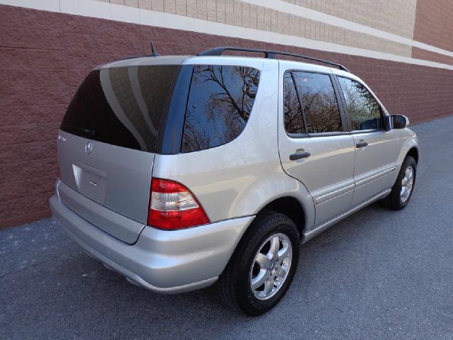 2004 Mercedes-Benz M-Class SES 5dr