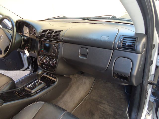 2004 Mercedes-Benz M-Class SES 5dr
