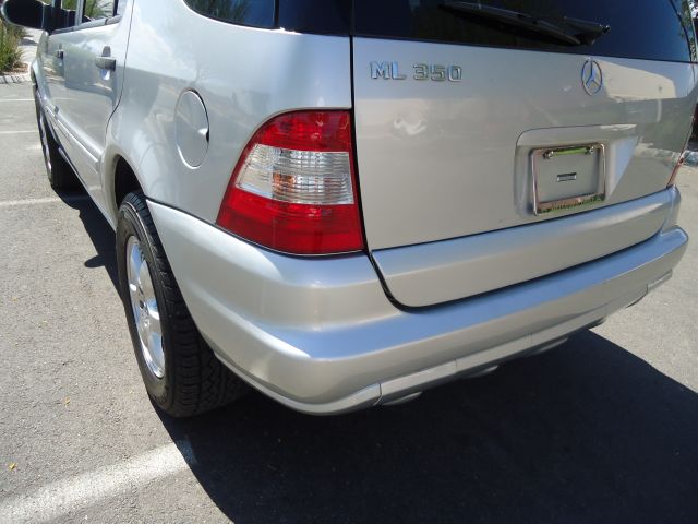 2004 Mercedes-Benz M-Class SES 5dr