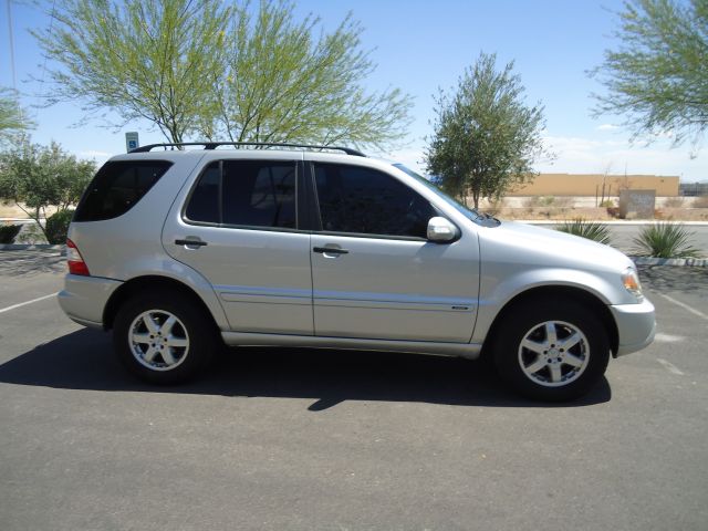2004 Mercedes-Benz M-Class SES 5dr