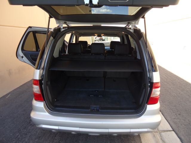 2004 Mercedes-Benz M-Class SES 5dr