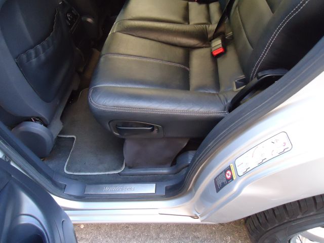 2004 Mercedes-Benz M-Class SES 5dr