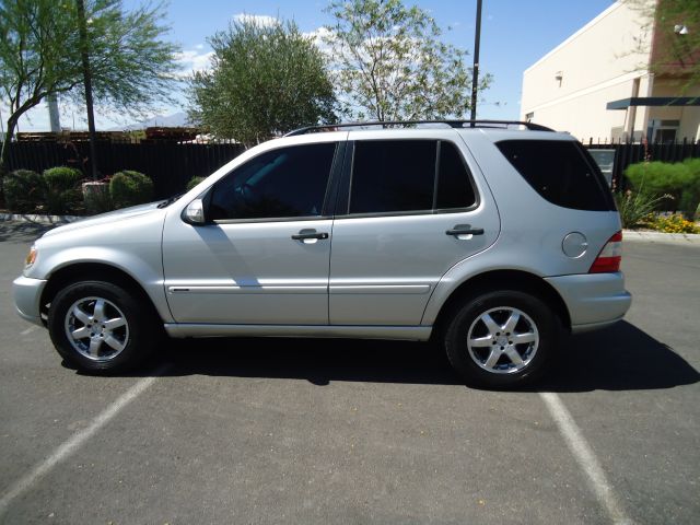 2004 Mercedes-Benz M-Class SES 5dr
