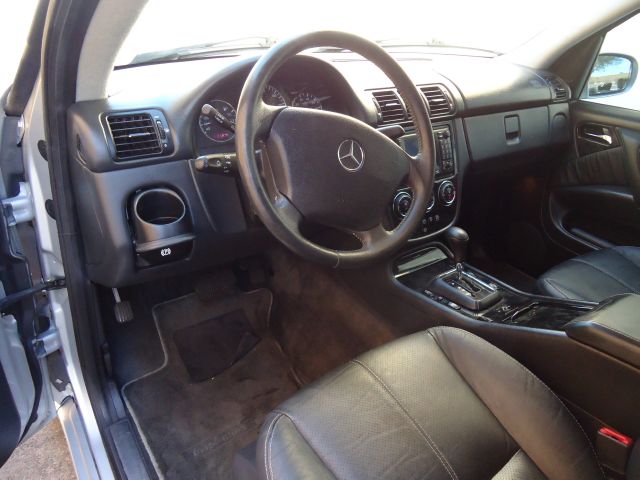 2004 Mercedes-Benz M-Class SES 5dr