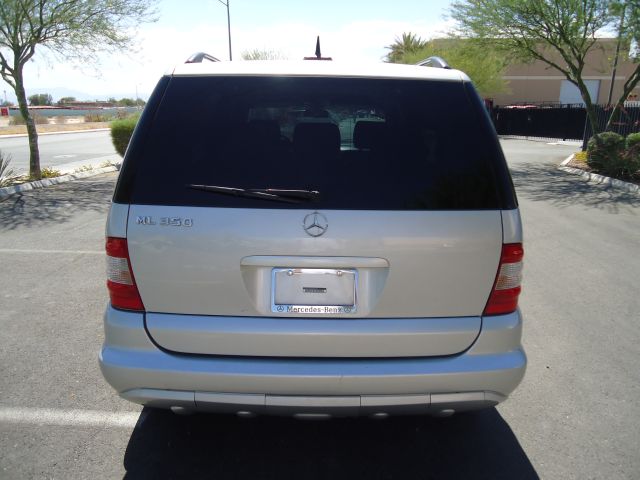 2004 Mercedes-Benz M-Class SES 5dr