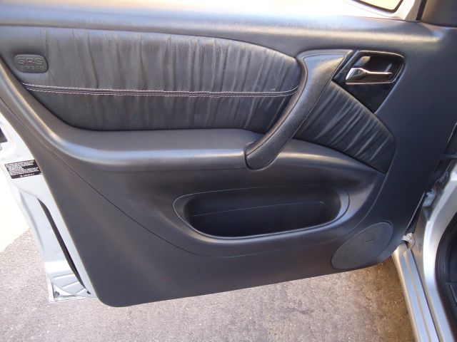 2004 Mercedes-Benz M-Class SES 5dr
