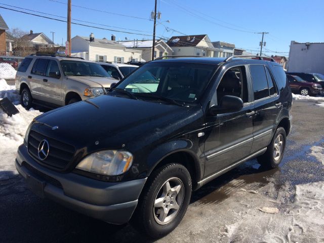2004 Mercedes-Benz M-Class Regular Cab 4WD