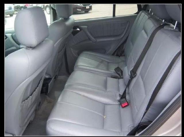 2005 Mercedes-Benz M-Class 21301