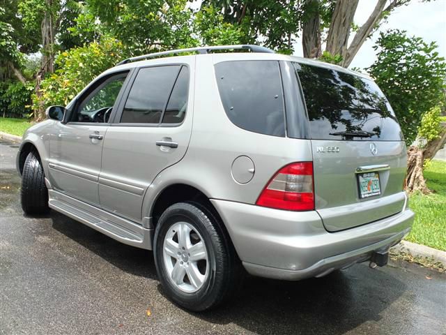 2005 Mercedes-Benz M-Class SES 5dr