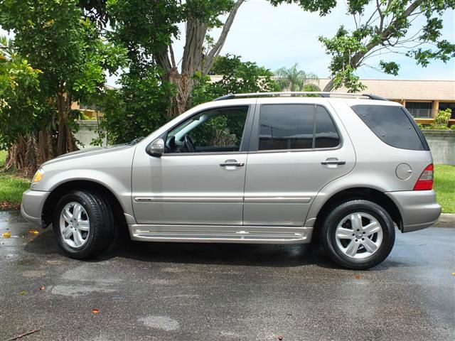 2005 Mercedes-Benz M-Class SES 5dr