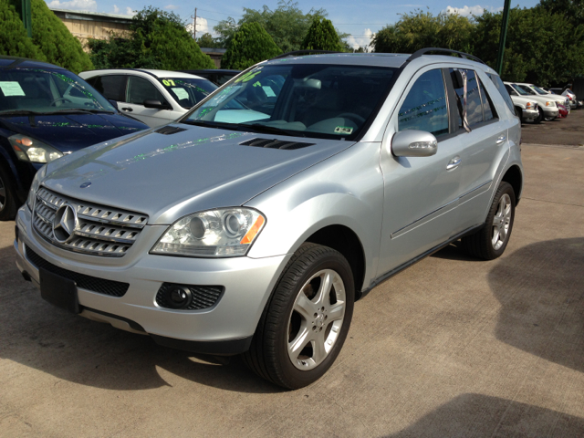 2006 Mercedes-Benz M-Class SES 5dr