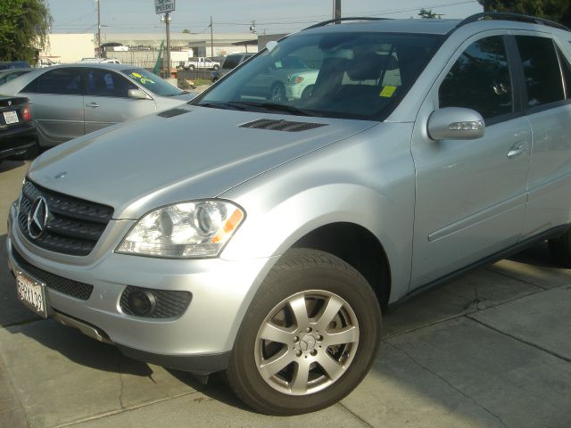 2006 Mercedes-Benz M-Class SES 5dr