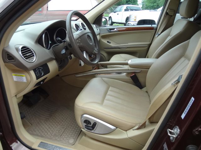 2008 Mercedes-Benz M-Class GS 2+2