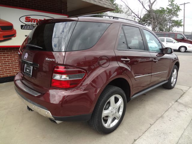 2008 Mercedes-Benz M-Class GS 2+2