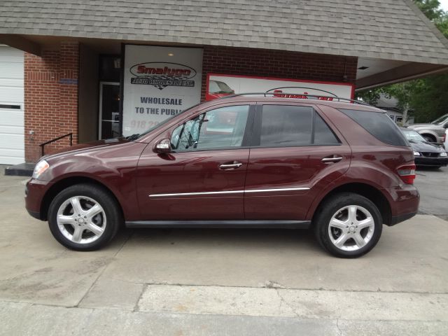 2008 Mercedes-Benz M-Class GS 2+2