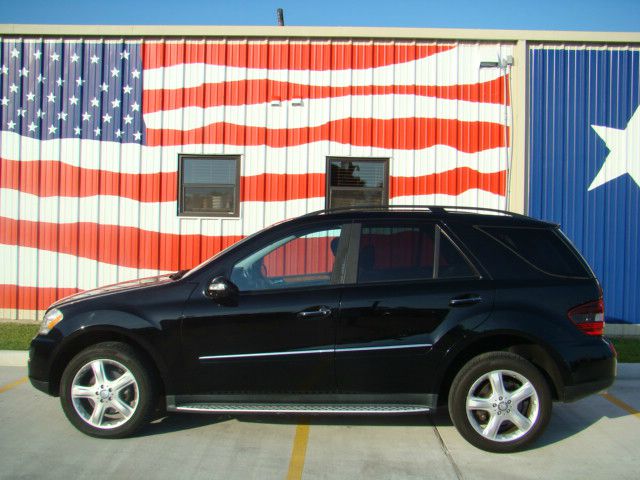 2008 Mercedes-Benz M-Class GS 2+2
