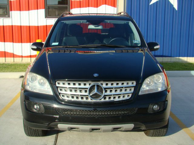 2008 Mercedes-Benz M-Class GS 2+2