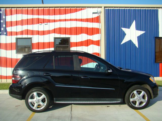 2008 Mercedes-Benz M-Class GS 2+2