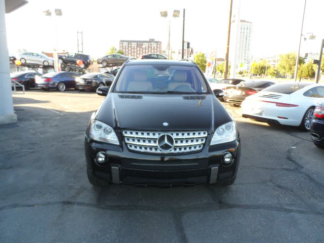 2008 Mercedes-Benz M-Class Sport - 4x4 Loaded