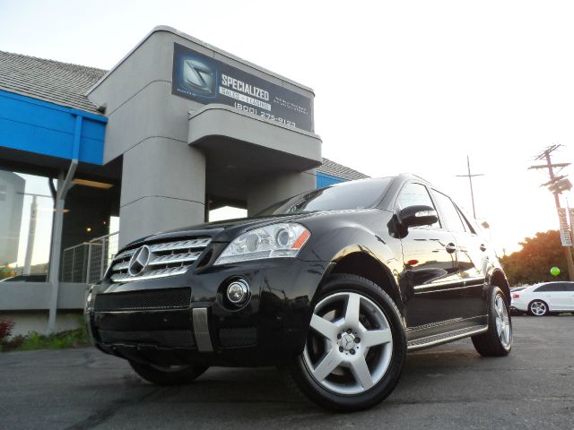 2008 Mercedes-Benz M-Class Sport - 4x4 Loaded