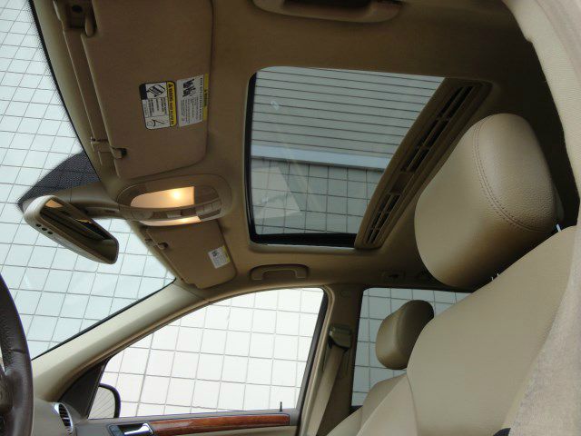 2008 Mercedes-Benz M-Class Level 2 Stunning CAR