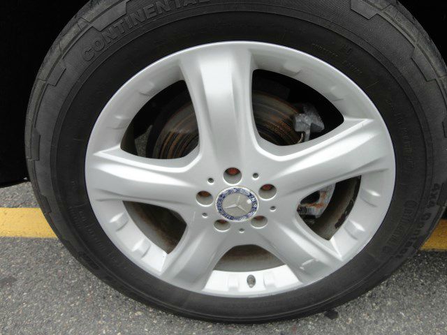 2008 Mercedes-Benz M-Class Level 2 Stunning CAR