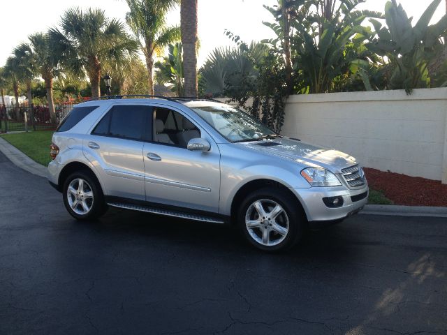 2008 Mercedes-Benz M-Class GS 2+2